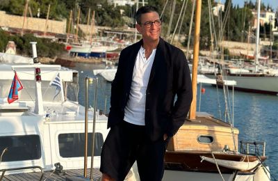 Του ευχήθηκε δημόσια για πρώτη φορά,με αφορμή την ονομαστική του γιορτή