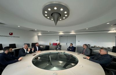 Πάει κατεχόμενα ο Ερντογάν για την μαντήλα 