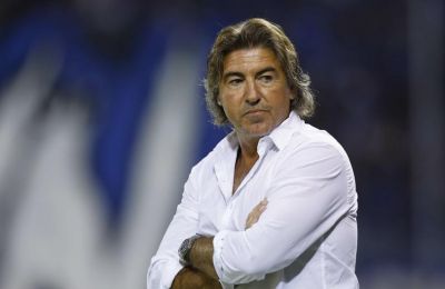 Ελ Αραμπί: Κάποιοι με ραβδιά, άλλοι με... πιστόλια