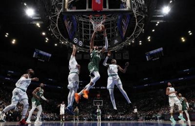 Στα playoffs του NBA οι Χιτ, με «τριαντάρη» Χέρο