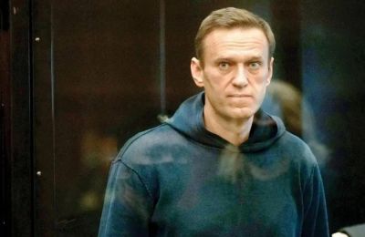 Η Ουάσινγκτον υλοποιεί μια ευρύτερη στρατηγική περιορισμού της κινεζικής επιρροής στη διεθνή ναυτιλία