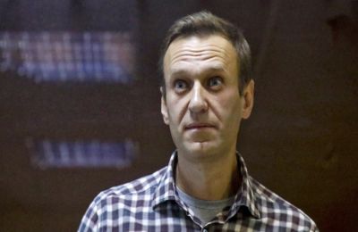Η Ουάσιγκτον και το Πεκίνο ανταλλάσσουν χτυπήματα με δασμούς