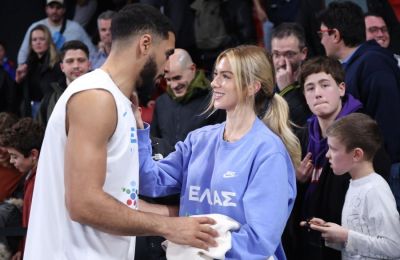 Καυτό φιλί (pic)