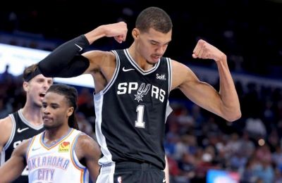 Στα playoffs του NBA οι Χιτ, με «τριαντάρη» Χέρο