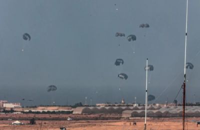 Η Ουάσινγκτον υλοποιεί μια ευρύτερη στρατηγική περιορισμού της κινεζικής επιρροής στη διεθνή ναυτιλία