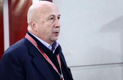 Καλπάζει για τον τίτλο η Γκενκ με μάγο Καρέτσα!