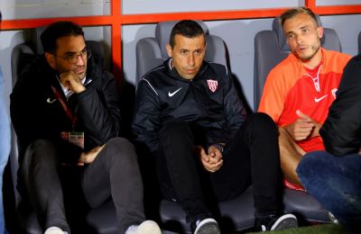 Νέα Σαλαμίνα: Ενδεκάδα με Βίκτωρος και Κατσιάρη