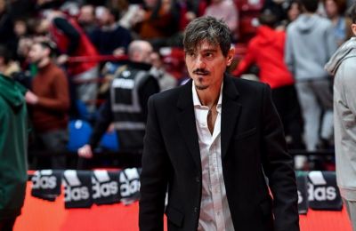 Βεζένκοφ: «Αν παίξουμε όπως στο δεύτερο, θα έχουμε πρόβλημα»