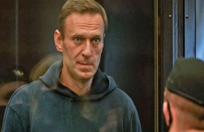 Η Ουάσινγκτον υλοποιεί μια ευρύτερη στρατηγική περιορισμού της κινεζικής επιρροής στη διεθνή ναυτιλία