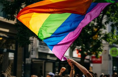 Η Ουάσιγκτον και το Πεκίνο ανταλλάσσουν χτυπήματα με δασμούς
