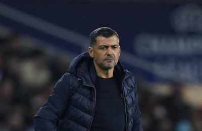 Καλπάζει για τον τίτλο η Γκενκ με μάγο Καρέτσα!