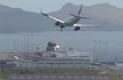 Η Ουάσιγκτον και το Πεκίνο ανταλλάσσουν χτυπήματα με δασμούς