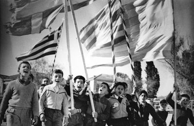 Ελ Αραμπί: Κάποιοι με ραβδιά, άλλοι με... πιστόλια