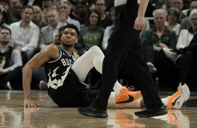 Στα playoffs του NBA οι Χιτ, με «τριαντάρη» Χέρο