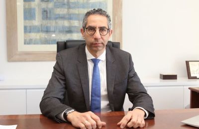 «Περνούν ζωή χαρισάμενη στον λόφο του Προεδρικού και δεν έχουν ιδέα τι αντιμετωπίζουν οι εργαζόμενοι της Κύπρου», σημείωσε ο Γιώργος Κουκουμάς του ΑΚΕΛ