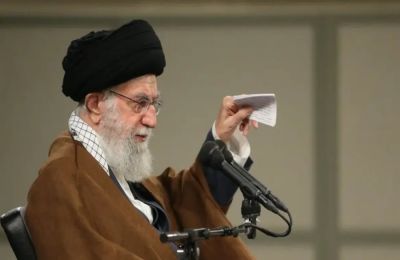 Η Ουάσιγκτον και το Πεκίνο ανταλλάσσουν χτυπήματα με δασμούς