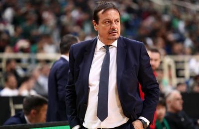 Βεζένκοφ: «Αν παίξουμε όπως στο δεύτερο, θα έχουμε πρόβλημα»