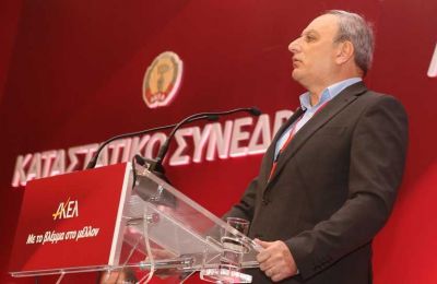 «Περνούν ζωή χαρισάμενη στον λόφο του Προεδρικού και δεν έχουν ιδέα τι αντιμετωπίζουν οι εργαζόμενοι της Κύπρου», σημείωσε ο Γιώργος Κουκουμάς του ΑΚΕΛ