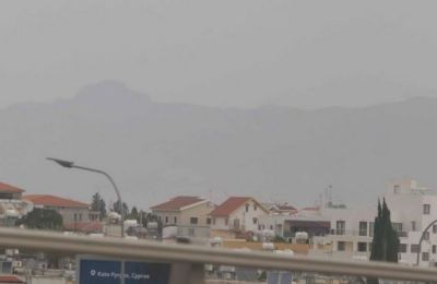Ο Χαράλαμπος Προύντζος και η Έλση Χριστόφια στην τελετή ονοματοδοσίας της Λεωφόρου Δημήτρη Χριστόφια