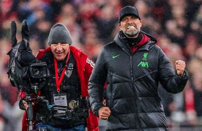 Ανατριχιαστικό «You’ll never walk alone» (vids)