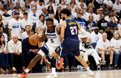 Νίκησαν τους Μάβερικς και παίζουν στα playoffs με τους Θάντερ