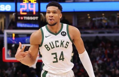 Στα playoffs του NBA οι Χιτ, με «τριαντάρη» Χέρο