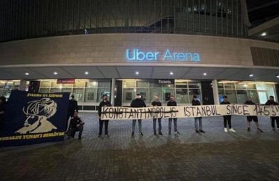 Προκλητικό πανό για την Κωνσταντινούπολη 