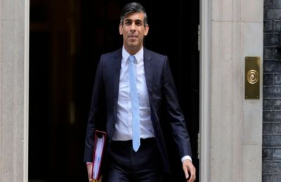 Η Ουάσιγκτον και το Πεκίνο ανταλλάσσουν χτυπήματα με δασμούς