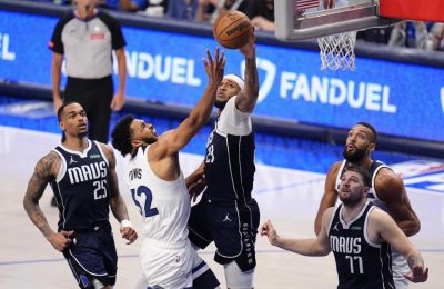 Νίκησαν τους Μάβερικς και παίζουν στα playoffs με τους Θάντερ