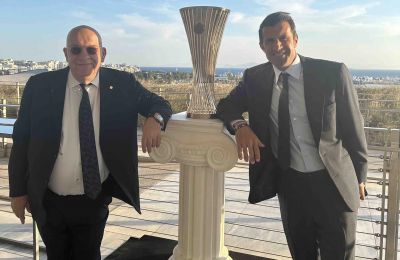 Έτοιμος για τη φιέστα 