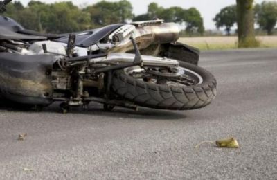 Μάχη για τη ζωή δίνει ο 30χρονος μοτοσυκλετιστής - Χτύπησε σε φορτηγό