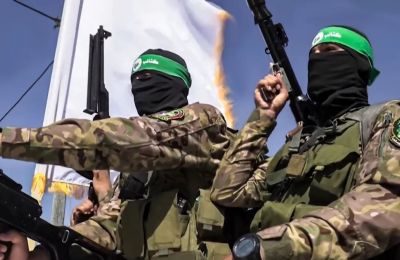 Μόλις το 22% δηλώνει ότι συμφωνεί εντελώς με τον τρόπο διακυβέρνησής του, ενώ διπλάσιοι Αμερικανοί (45%) εκφράζουν αποδοκιμασία