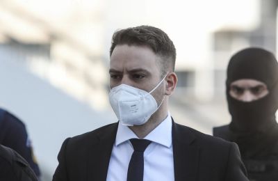 Η Ουάσιγκτον και το Πεκίνο ανταλλάσσουν χτυπήματα με δασμούς