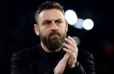 Σφραγίζει τη συμφωνία του με τη Ρόμα ο Ντε Ρόσι