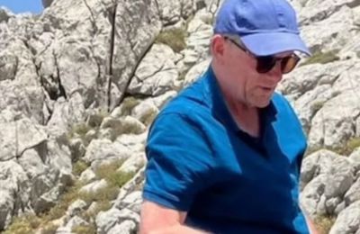 Μόλις το 22% δηλώνει ότι συμφωνεί εντελώς με τον τρόπο διακυβέρνησής του, ενώ διπλάσιοι Αμερικανοί (45%) εκφράζουν αποδοκιμασία
