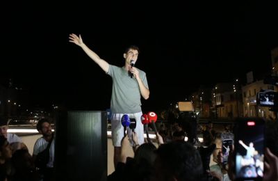 Πάει κατεχόμενα ο Ερντογάν για την μαντήλα 