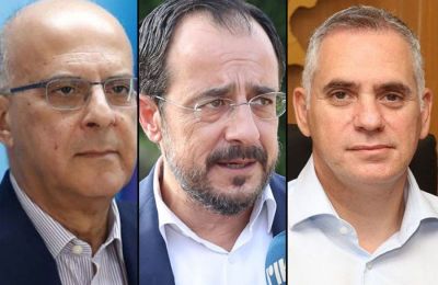 Τα απελπιστικά ποσοστά των δημοσκοπήσεων προκαλούν αναταραχή στη γαλάζια πολυκατοικία...