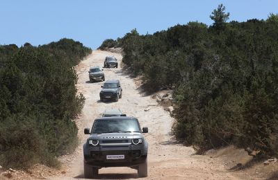 Μια ανεπανάληπτη Defender Luxury Off-Road εμπειρία στον Ακάμα από τον Όμιλο Πηλακούτα