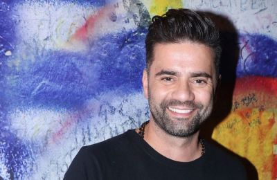 Η Ελένη Χατζίδου βρισκόταν από το βράδυ της Παρασκευής στο νοσοκομείο, καθώς η κόρη της χρειάστηκε να εισαχθεί για νοσηλεία