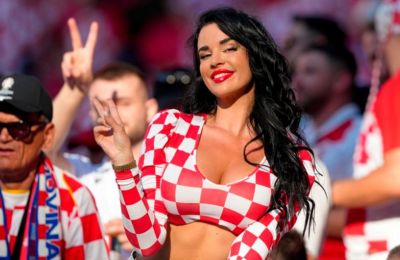 Στο γήπεδο για την Κροατία η Ιβάνα Κνολ