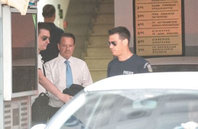 Η Ουάσιγκτον και το Πεκίνο ανταλλάσσουν χτυπήματα με δασμούς