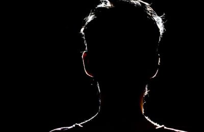 Το μυστήριο με τη «ροζ» αστυνομικίνα: Ερωτικά ραντεβού με το αζημίωτο 
