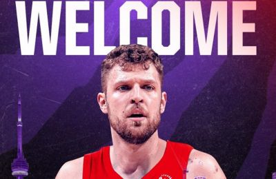 Στα playoffs του NBA οι Χιτ, με «τριαντάρη» Χέρο