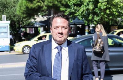 Η Ουάσιγκτον και το Πεκίνο ανταλλάσσουν χτυπήματα με δασμούς