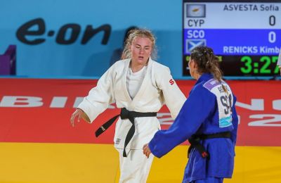 Ολυμπιονίκης δουλεύει στο εστιατόριο των γονιών της λίγες μέρες μετά τους Ολυμπιακούς Αγώνες!