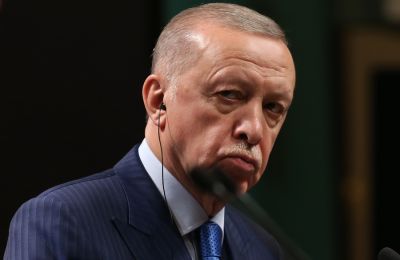 Η Ουάσιγκτον και το Πεκίνο ανταλλάσσουν χτυπήματα με δασμούς