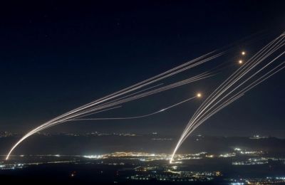 Η Ουάσιγκτον και το Πεκίνο ανταλλάσσουν χτυπήματα με δασμούς