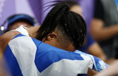Ολυμπιονίκης δουλεύει στο εστιατόριο των γονιών της λίγες μέρες μετά τους Ολυμπιακούς Αγώνες!