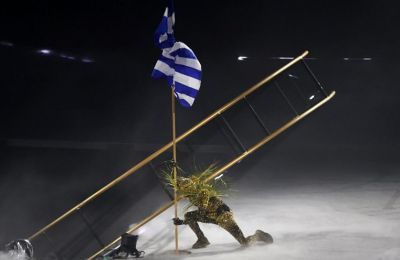 Ολυμπιονίκης δουλεύει στο εστιατόριο των γονιών της λίγες μέρες μετά τους Ολυμπιακούς Αγώνες!