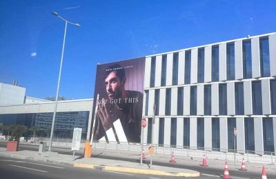 Ολυμπιονίκης δουλεύει στο εστιατόριο των γονιών της λίγες μέρες μετά τους Ολυμπιακούς Αγώνες!